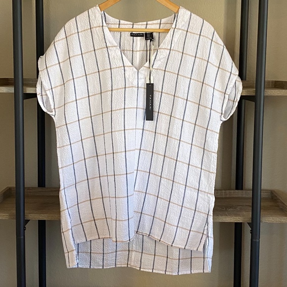 Tahari Tops - NWT Tahari Linen Windowpane V-Neck Top Size Small
